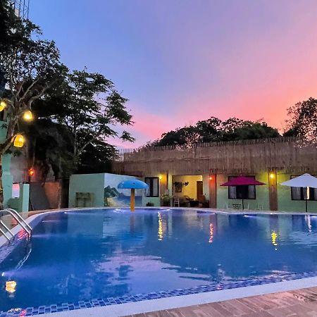 Minh Chau Beach Resort Куангнинь Экстерьер фото