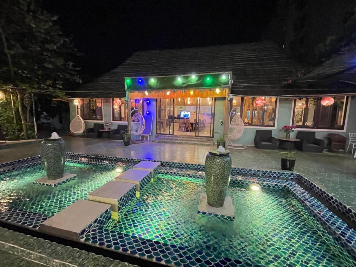 Minh Chau Beach Resort Куангнинь Экстерьер фото