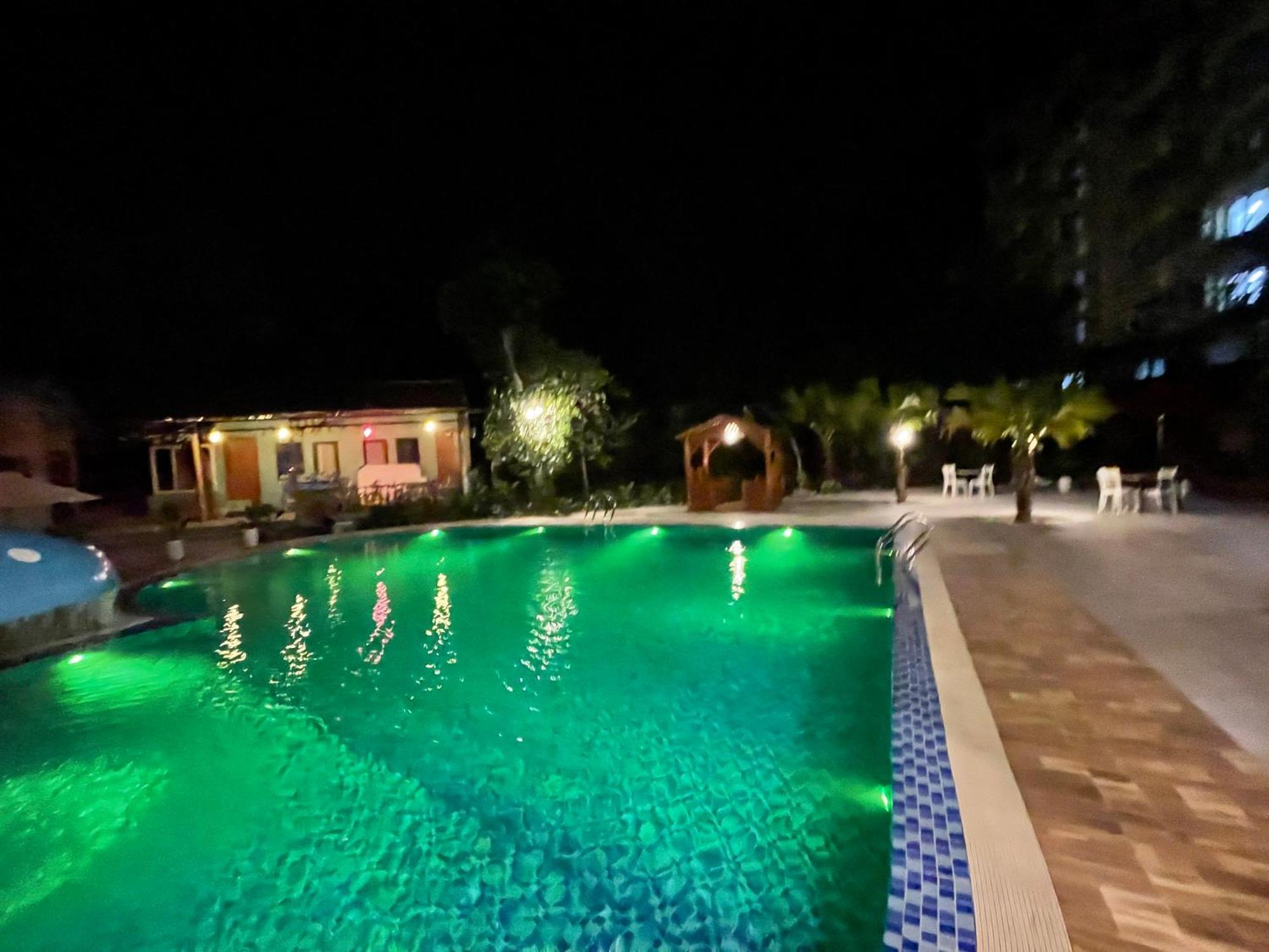 Minh Chau Beach Resort Куангнинь Экстерьер фото