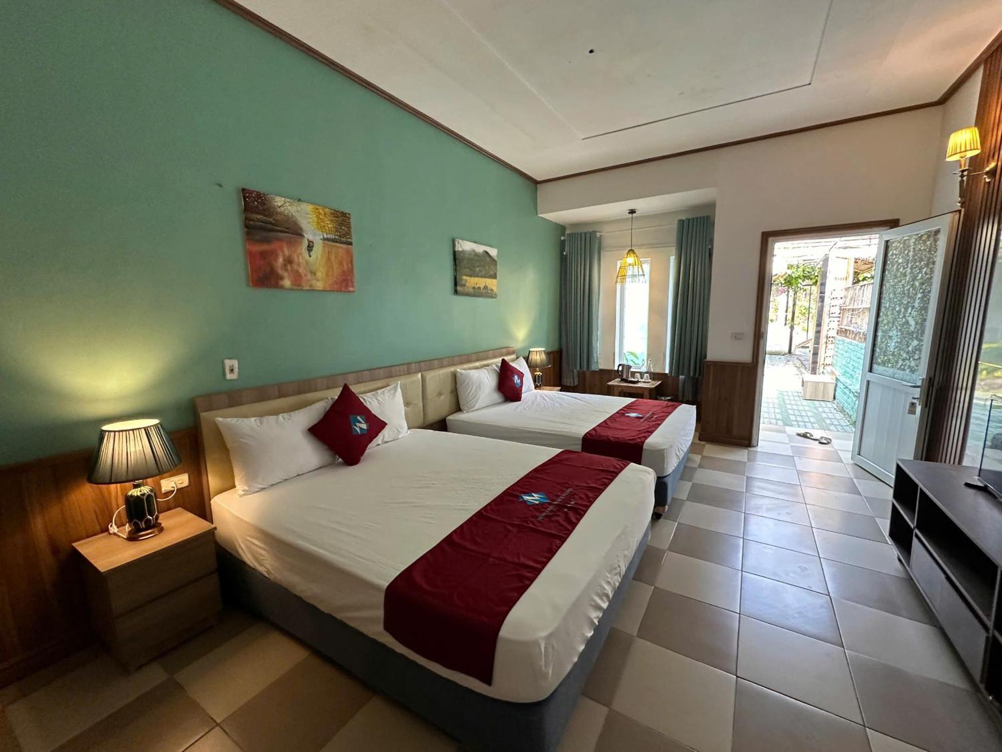 Minh Chau Beach Resort Куангнинь Экстерьер фото